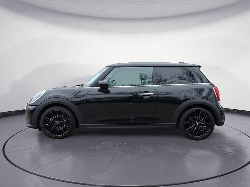 Gebraucht Mini Cooper Classic 136 PS (100 kW) 2022 Schwarz Kleinwagen
