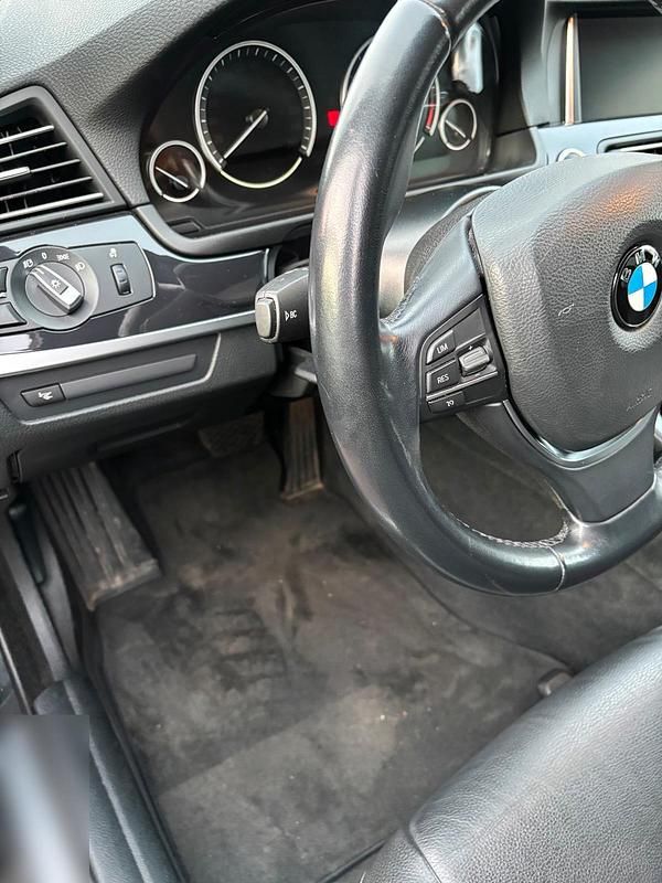 Gebraucht BMW 520 Luxury Line 184 PS (135 kW) 2013 Schwarz Limousine