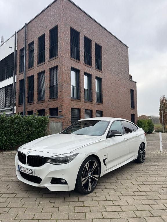 Weiß Gebraucht 2016 BMW 340 Gran Turismo Sport Line Limousine | 20.000 € (Superpreis) - Bild 1/4