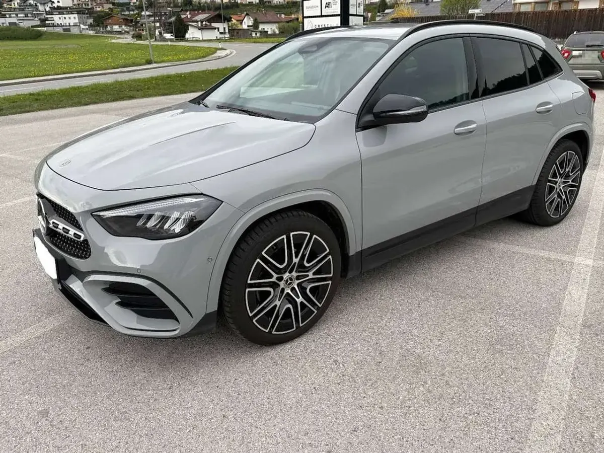 Gebraucht Mercedes GLA200 Edition 150 PS (110 kW) 2025 Grau SUV