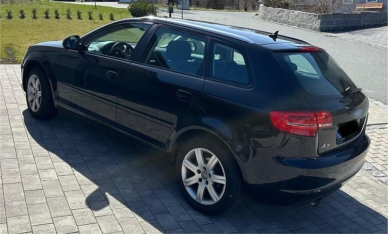 Gebraucht Audi A3 105 PS (77 kW) 2009 Schwarz Kleinwagen