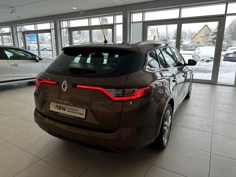 Gebraucht Renault Mégane IV Business 132 PS (97 kW) 2018 Braun Limousine