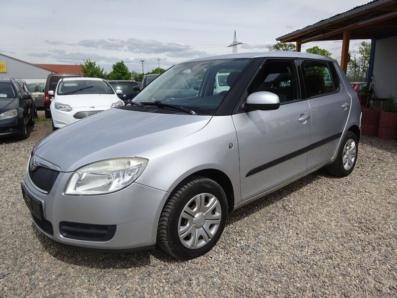 Silber Gebraucht 2008 Skoda Fabia Ambiente Kleinwagen | 1.400 € (Etwas zu teuer) - Bild 1/4
