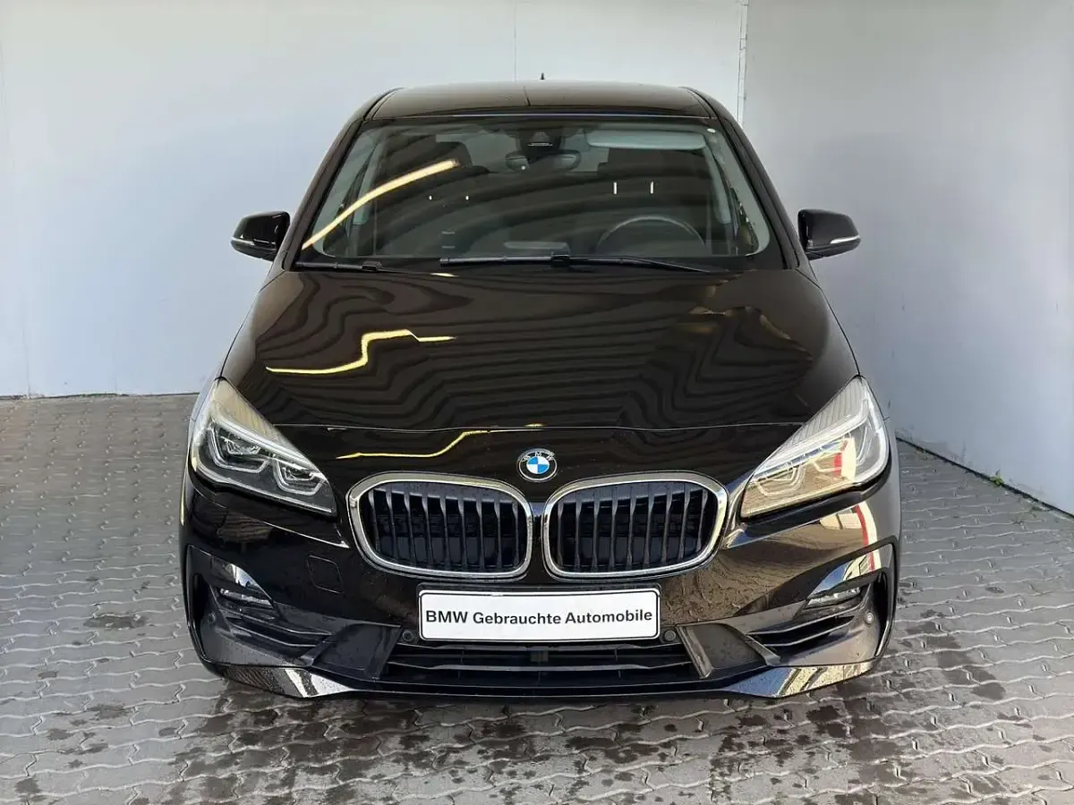 Gebraucht BMW 218 Active Tourer Advantage 140 PS (102 kW) 2019 Schwarz Van / Kleinbus