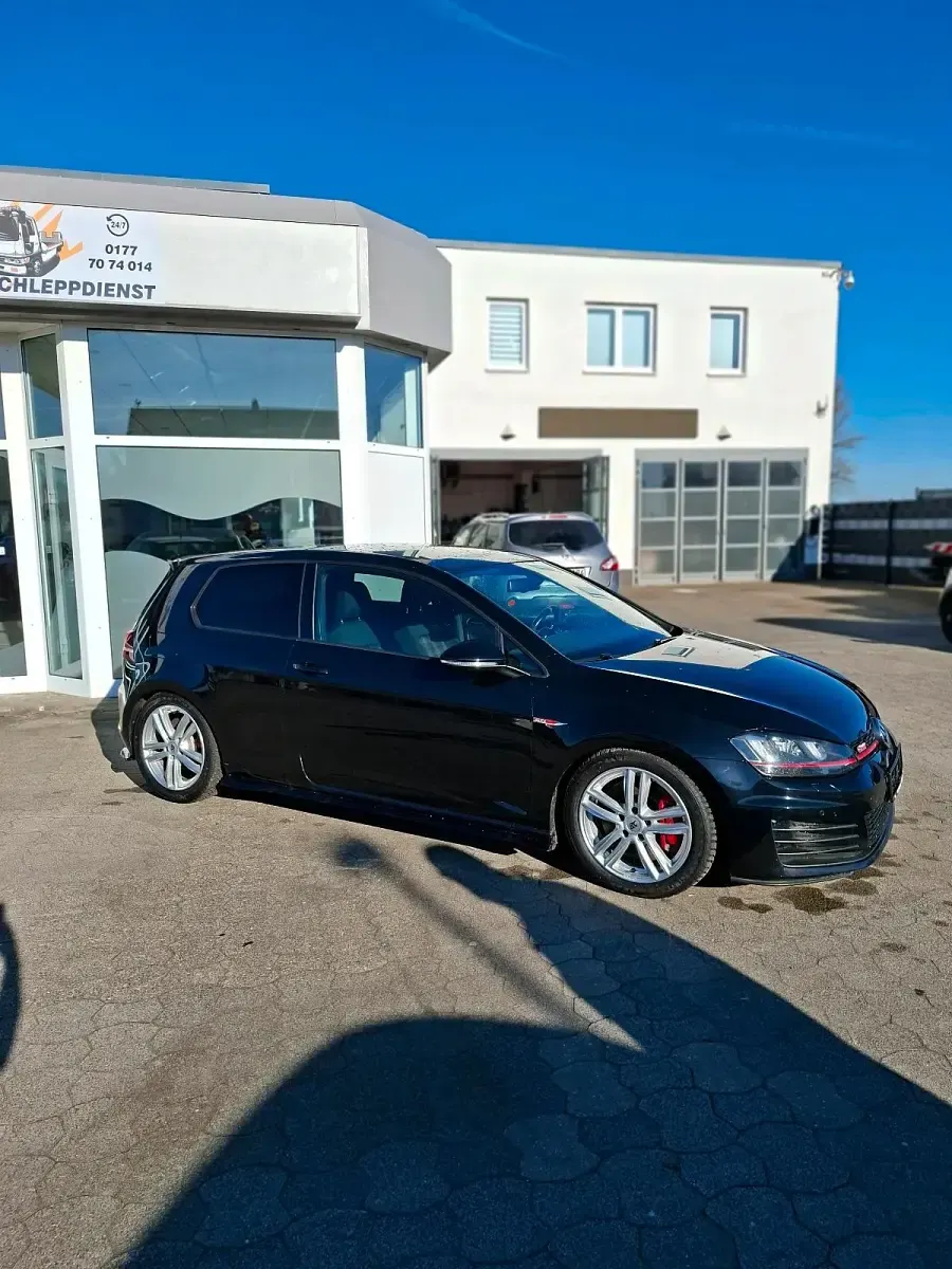 Gebraucht VW Golf GTI 230 PS (169 kW) 2015 Schwarz Coupé