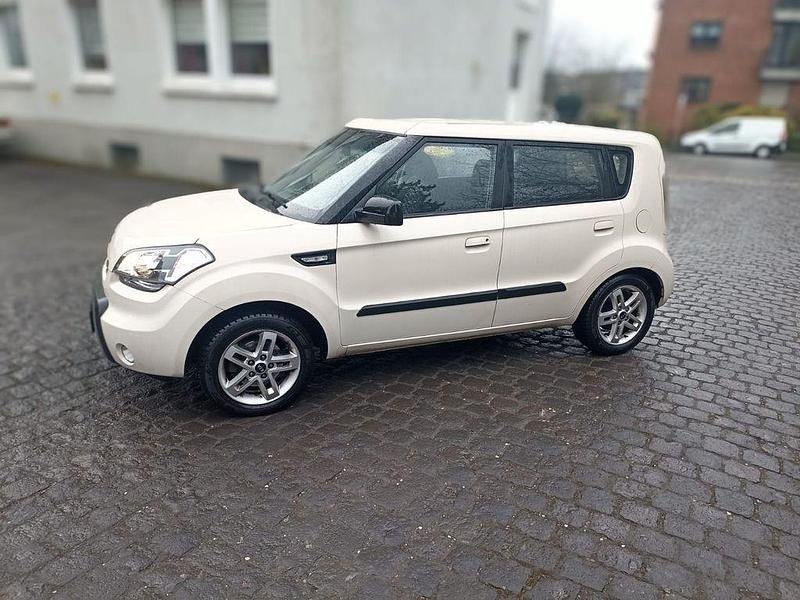 Gebraucht Kia Soul 126 PS (92 kW) 2009 Beige SUV
