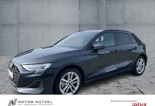 Gebraucht Audi A3 Ambiente 116 PS (85 kW) 2025 Limousine