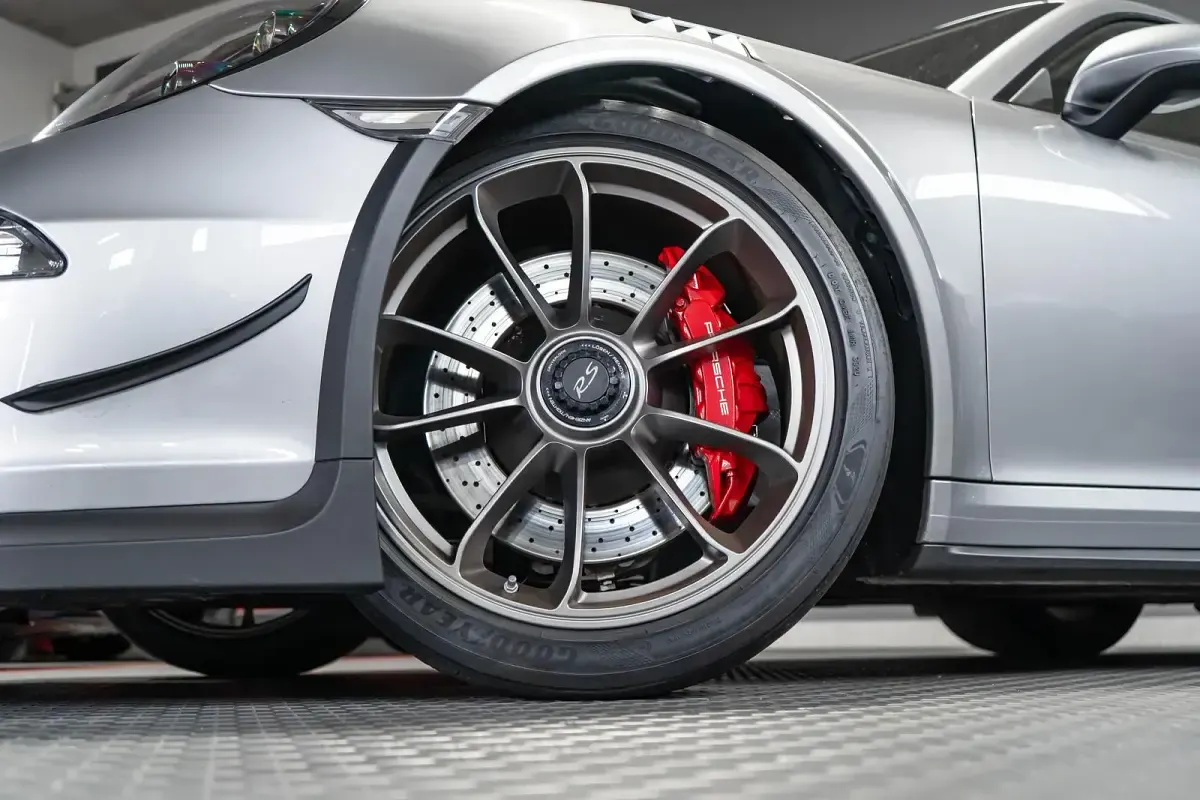Gebraucht Porsche 911 GT3 RS Chrono 500 PS (367 kW) 2016 Gtsilbermetallic Coupé