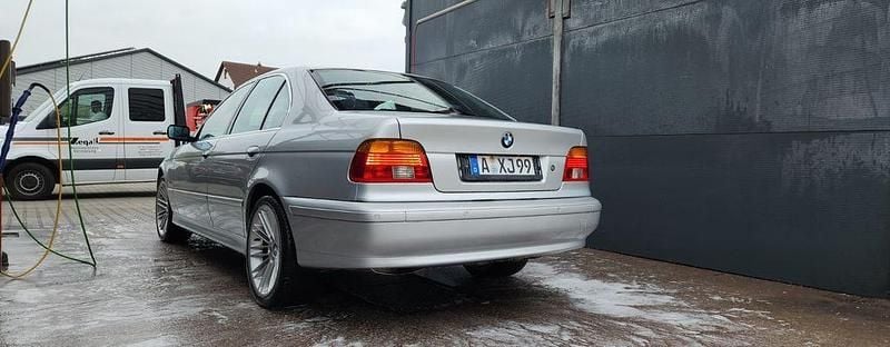 Usata BMW 520 170 CV (125 kW) 2001 Argento Berlina
