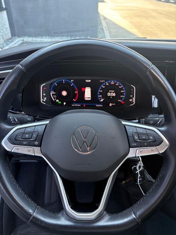 Second-hand VW Multivan 199 CP (146 kW) 2020 Negru Monovolum