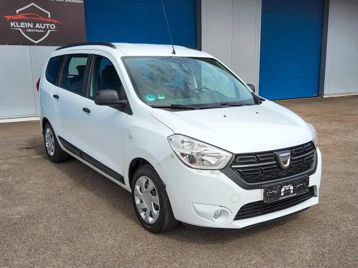 Gebraucht Dacia Lodgy Essentiel 107 PS (78 kW) 2019 Weiß Van / Kleinbus