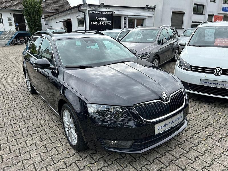 Schwarz Gebraucht 2013 Skoda Octavia Elegance Kombi | 13.490 € (Teuer) - Bild 1/4