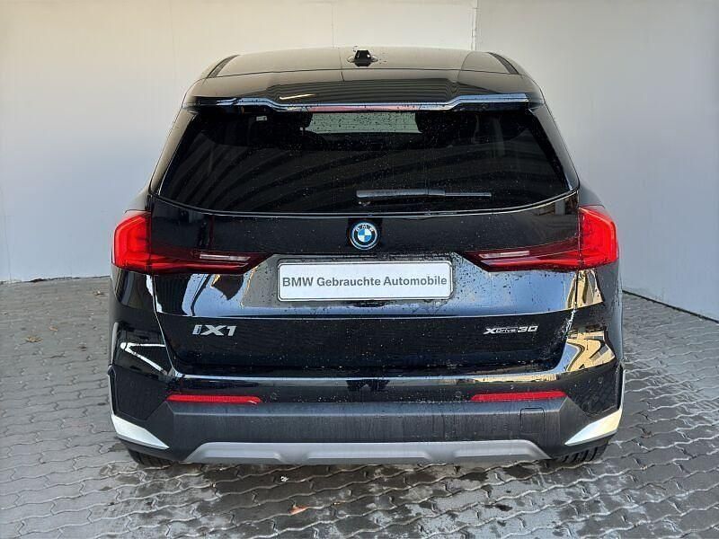 Gebraucht BMW iX1 Performance 225 kW (306 PS) 2023 Schwarz uni SUV