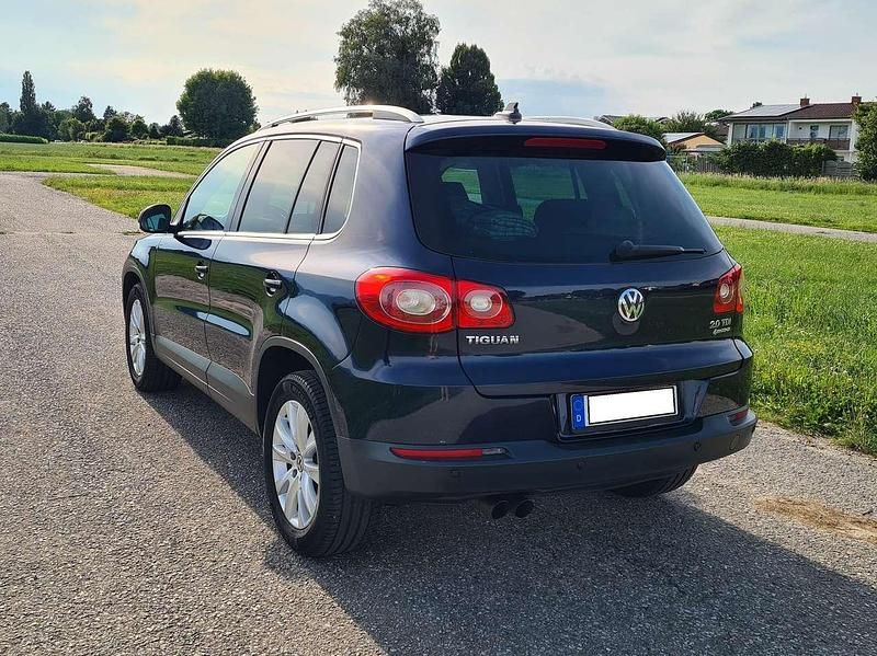 Blau Gebraucht 2011 VW Tiguan Sport SUV | 10.600 € (Fairer Preis) - Bild 1/4