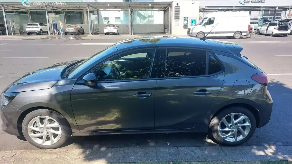 Używany Opel Corsa 101 KM (74 kW) 2020 Szary Hatchback