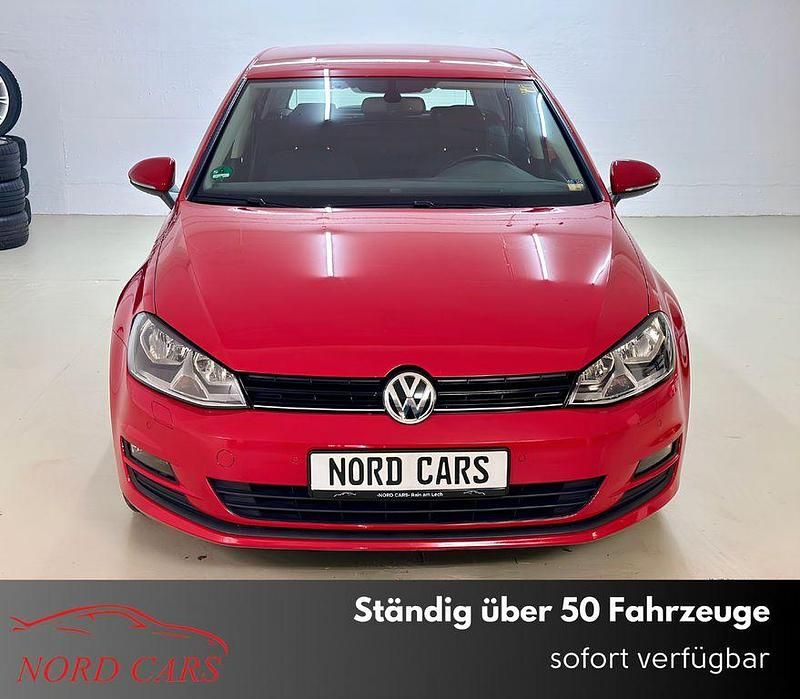 Rot Gebraucht 2015 VW Golf VII Limousine | 15.500 € (Fairer Preis) - Bild 1/4