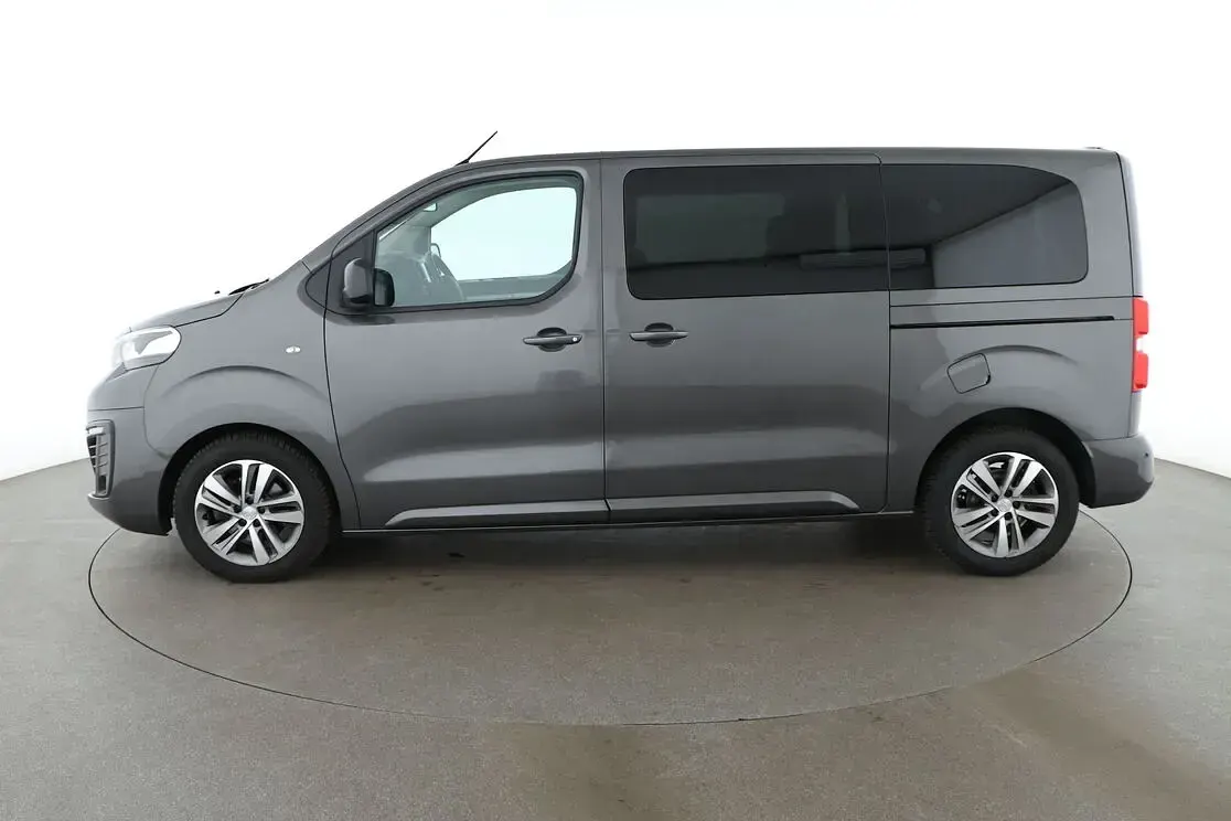 Gebraucht Peugeot Traveller Allure 177 PS (130 kW) 2022 Grau Van / Kleinbus