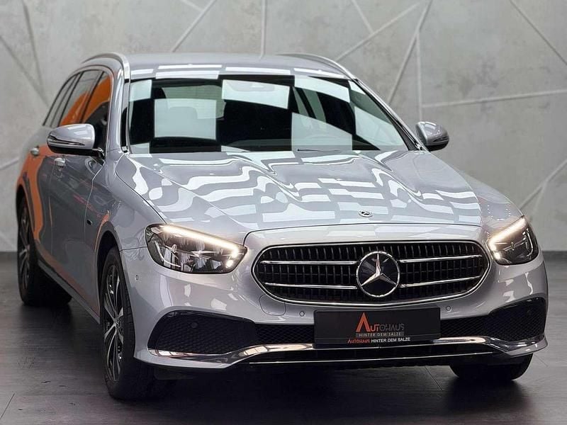 Gebraucht Mercedes E300 194 PS (142 kW) 2021 Hightechsilber metallic Kombi