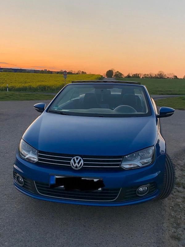 Gebraucht VW Eos Edition 125 PS (91 kW) 2011 Blau Cabrio