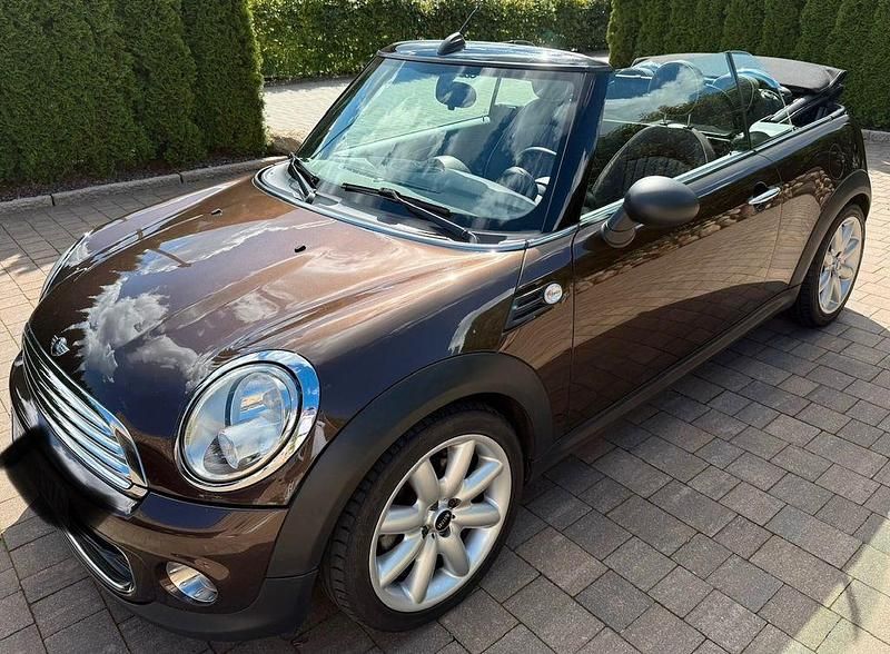 Braun Gebraucht 2012 Mini One Cabriolet Cabrio | 7.200 € (Fairer Preis) - Bild 1/4