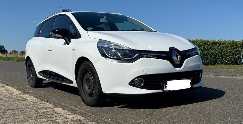 Weiß Gebraucht 2016 Renault Clio GrandTour LIMITED Kombi | 8.000 € (Fairer Preis) - Bild 1/4