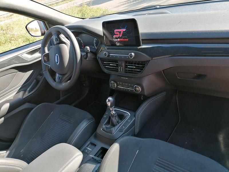 Gebraucht Ford Focus ST 280 PS (205 kW) 2019 Blau Kombi