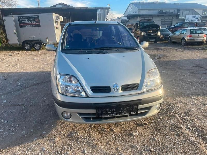 Gebraucht Renault Scénic II 111 PS (81 kW) 2008 Silber Van / Kleinbus