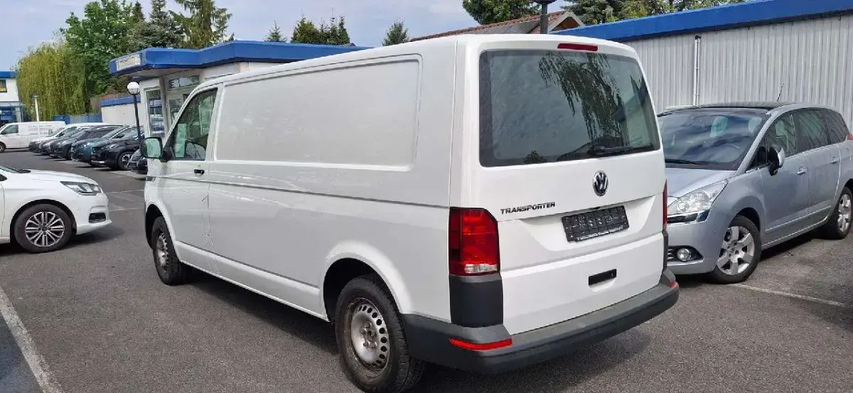 Gebraucht VW Transporter 150 PS (110 kW) 2022 Candyweiß Van