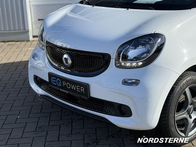 Gebraucht Smart ForFour Electric Drive 60 kW (82 PS) 2018 Weiß Limousine