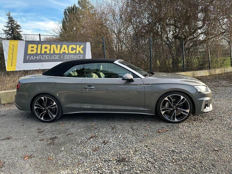 Gebraucht Audi A5 Cabriolet S-Line 265 PS (194 kW) 2023 Grau Cabrio