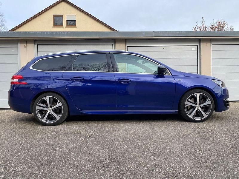 Gebraucht Peugeot 308 SW GT 181 PS (133 kW) 2016 Blau Kombi