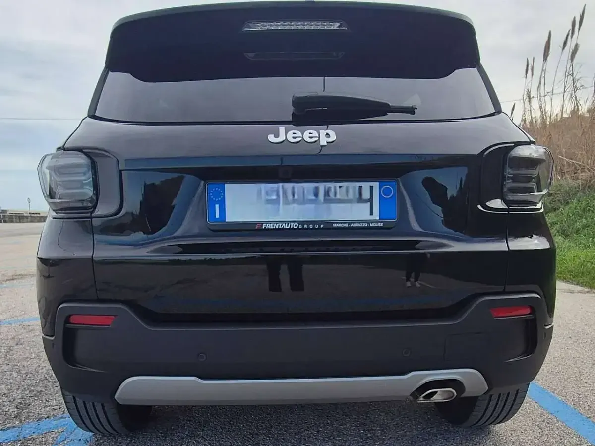 Gebraucht Jeep Avenger Summit 101 PS (74 kW) 2024 Schwarz SUV