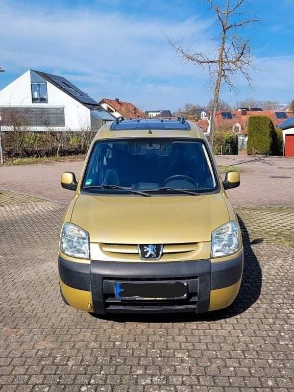 Gebraucht Peugeot Partner 90 PS (66 kW) 2006 Gold Van / Kleinbus