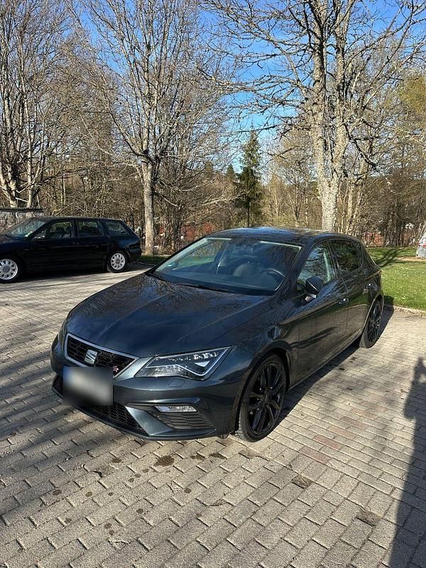 Gebraucht Seat Leon FR 131 PS (96 kW) 2019 Grau Limousine