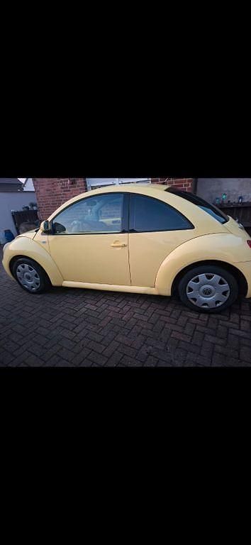 Gebraucht VW Beetle 116 PS (85 kW) 1999 Gelb Kleinwagen