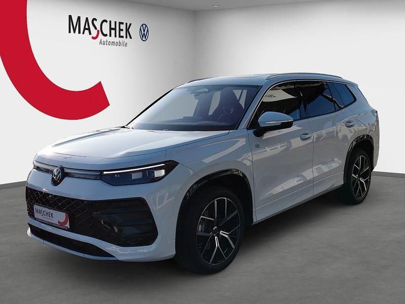 Neu VW Tayron R-line 193 PS (141 kW) 2025 Pure white SUV