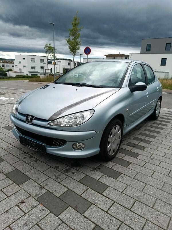 Blau Gebraucht 2006 Peugeot 206 Kleinwagen | 700 € (Guter Preis) - Bild 1/4