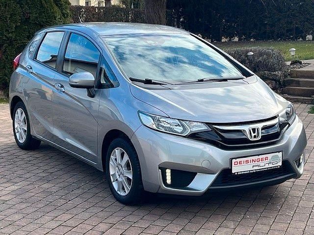 Gebraucht Honda Jazz Trend 102 PS (75 kW) 2017 Silber Kleinwagen