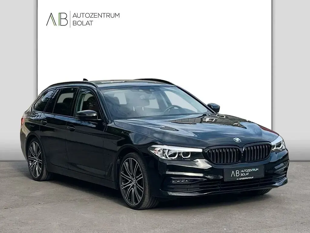 Gebraucht BMW 520 Sport Line 190 PS (139 kW) 2019 Schwarz Limousine