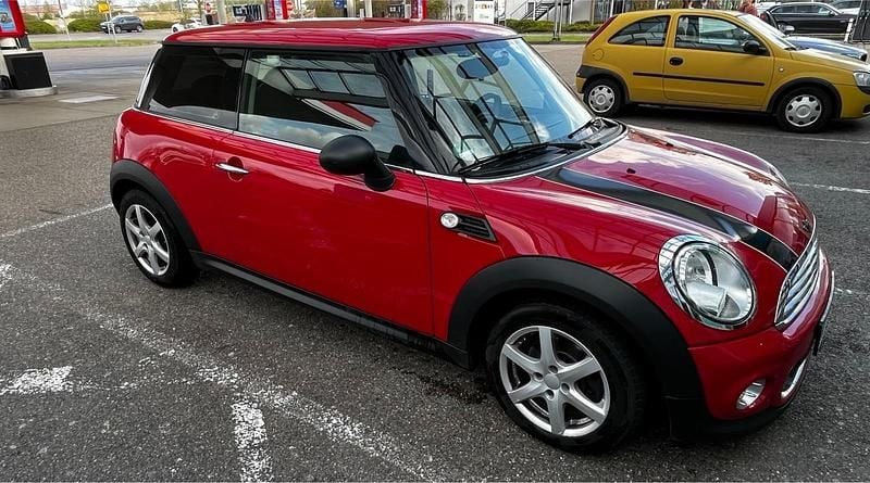 Usado Mini ONE 98 HP (72 kW) 2012 Vermelho Citadino