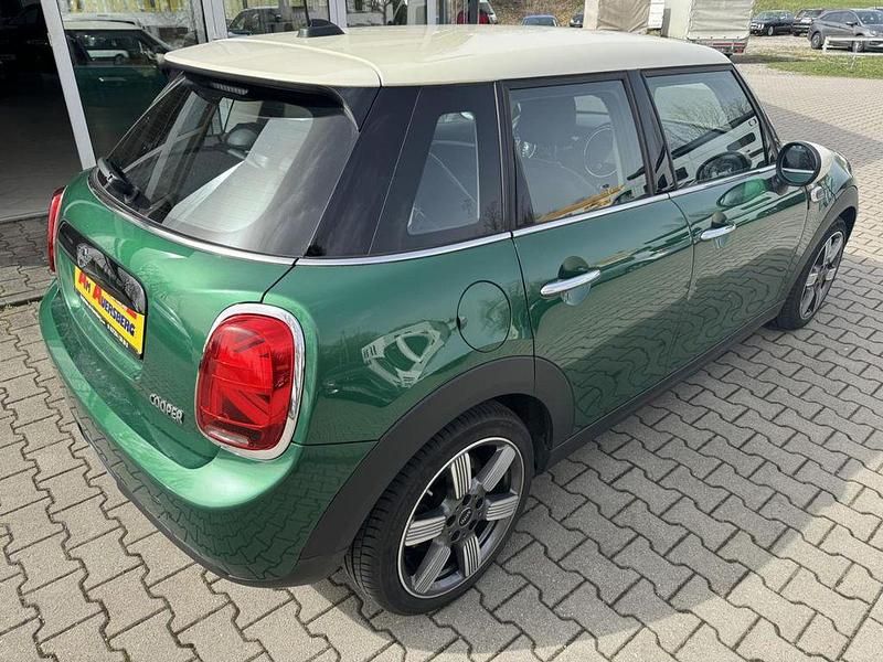 Gebraucht Mini Cooper 136 PS (100 kW) 2019 Grün Kleinwagen