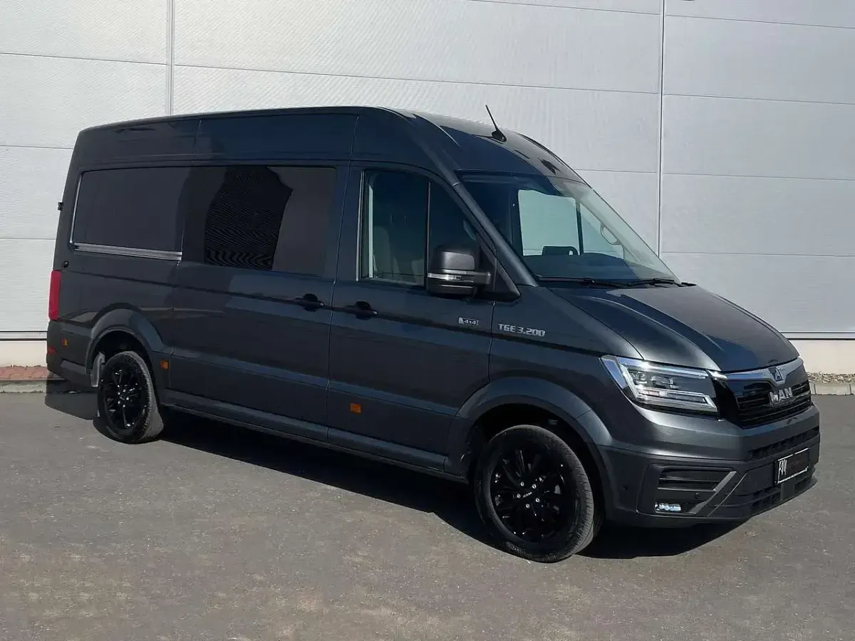 Neu MAN TGE 205 PS (150 kW) 2026 Grau Van