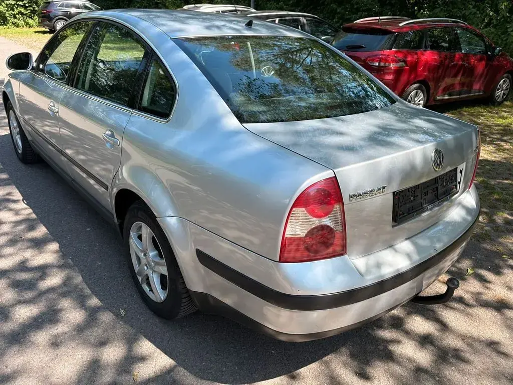 Gebraucht VW Passat 150 PS (110 kW) 2004 Silber Limousine