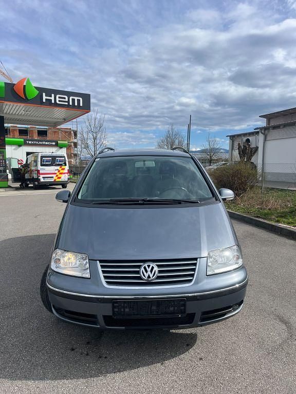 Gebraucht VW Sharan Comfortline 116 PS (85 kW) 2008 Grau Van / Kleinbus