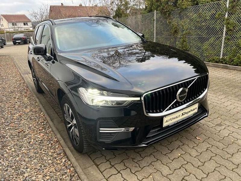 Gebraucht Volvo XC60 Core 197 PS (144 kW) 2023 Schwarz SUV