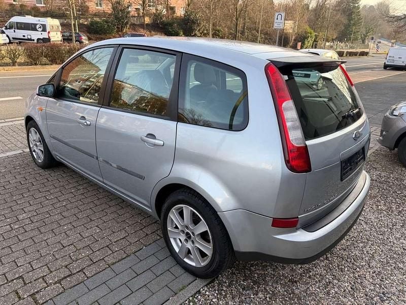Gebraucht Ford Focus Trend 145 PS (106 kW) 2004 Silber Kleinwagen