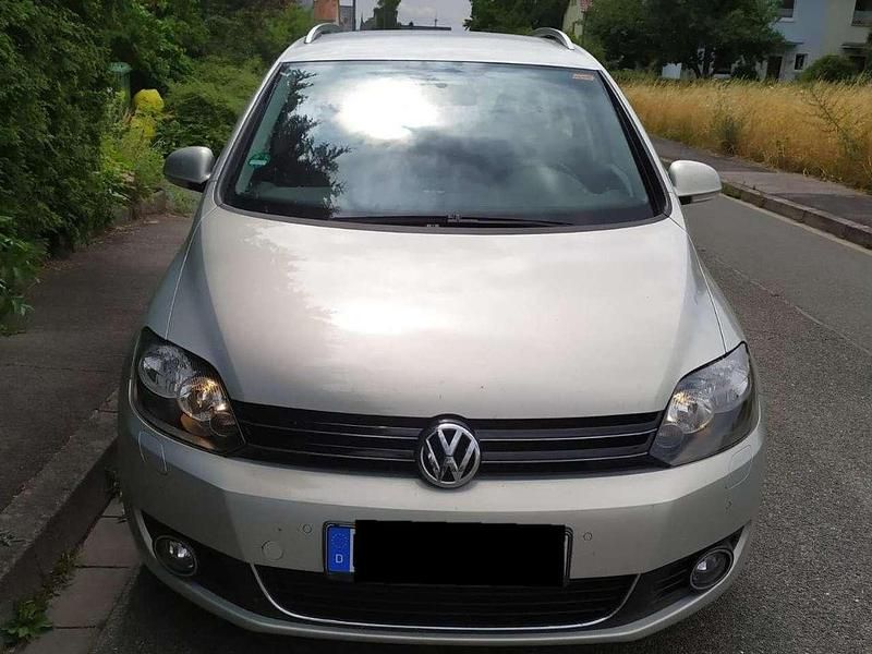 Silber Gebraucht 2009 VW Golf Plus Cross Comfortline Van / Kleinbus | 6.600 € (Etwas zu teuer) - Bild 1/4