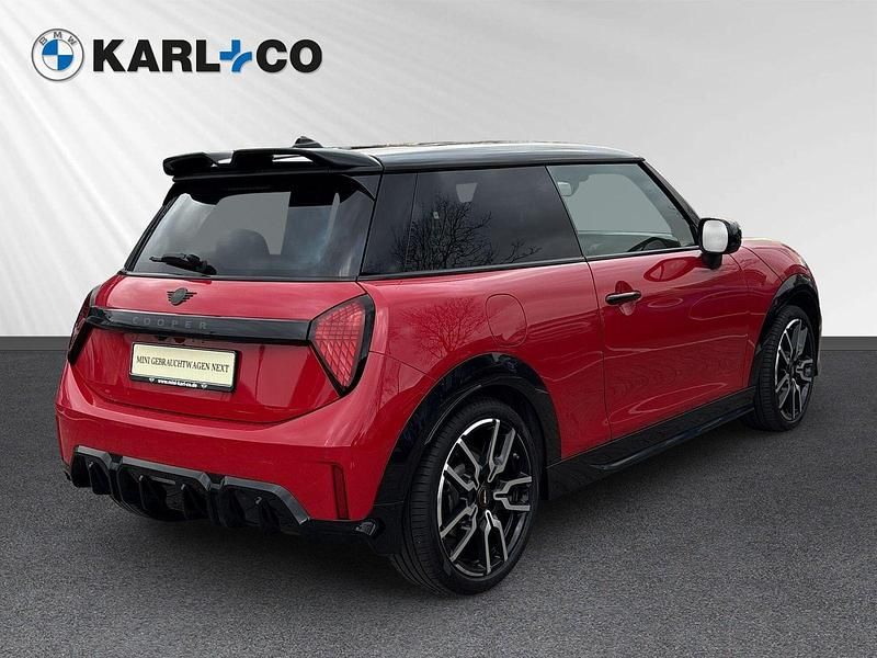 Gebraucht Mini Cooper 156 PS (114 kW) 2024 Chili red ii (rot) Kleinwagen