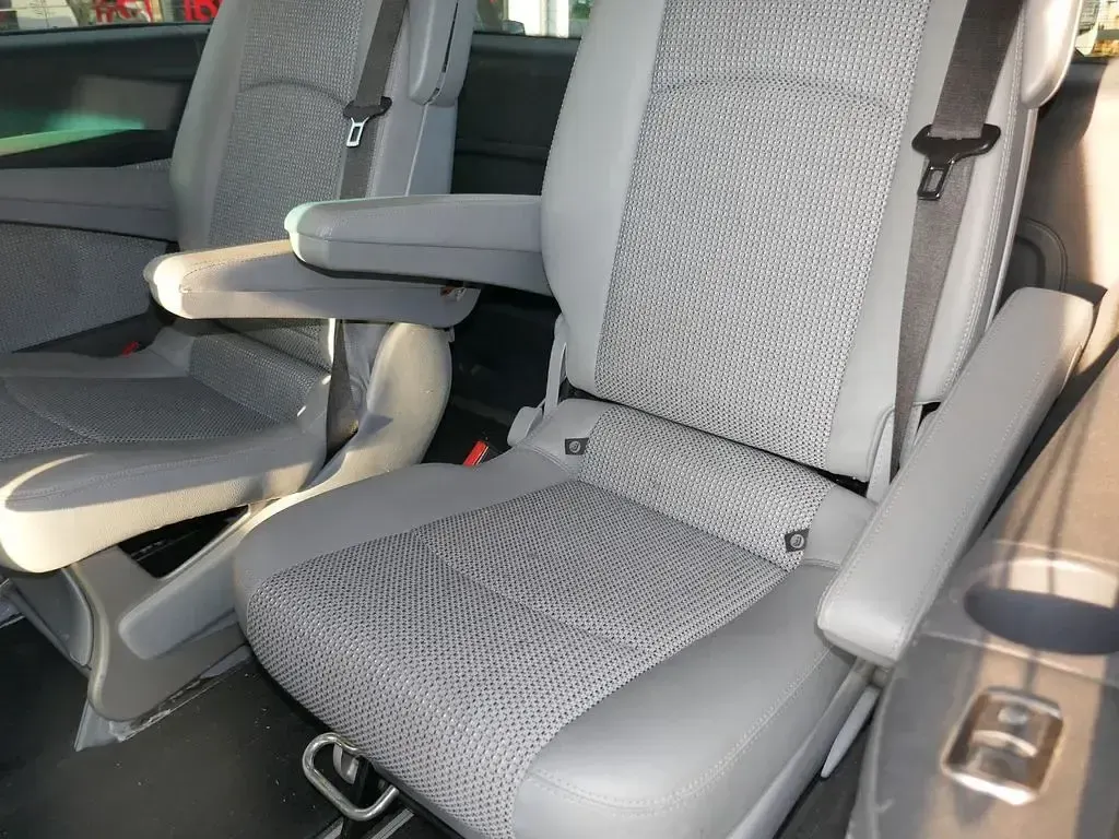 Gebraucht Mercedes Viano Edition 163 PS (119 kW) 2011 Silber Van / Kleinbus