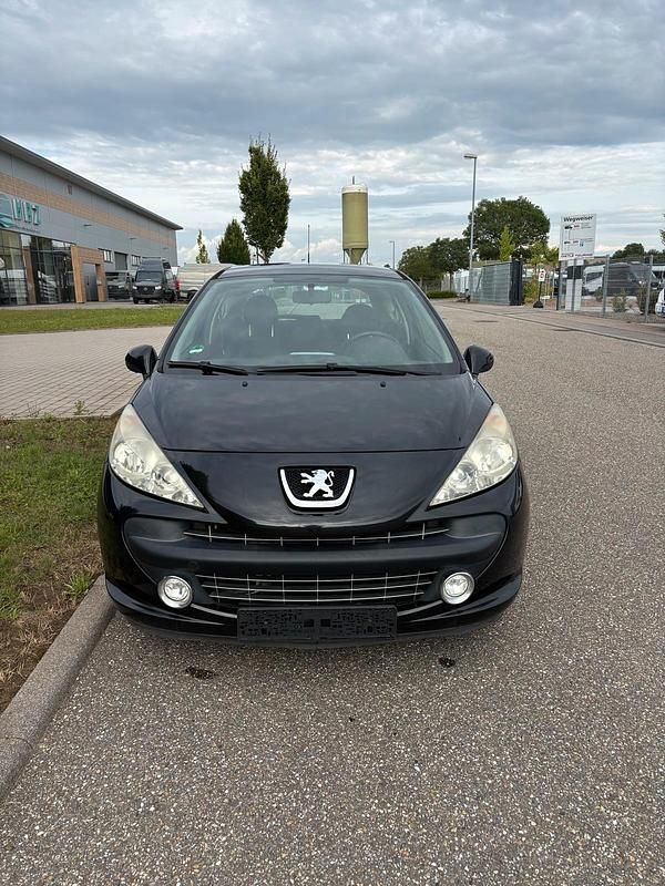 Gebraucht 2009 Peugeot 207 Limousine | 1.000 € (Superpreis) - Bild 1/4